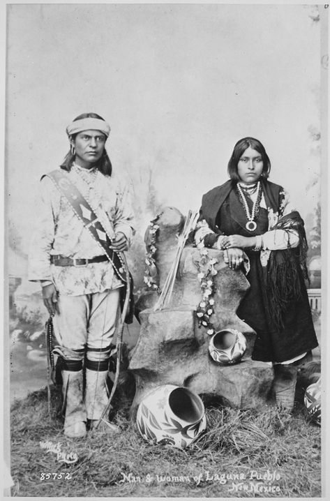 Man and woman of Laguna Pueblo, New Mexico - NARA Pueblo Indians, Indian Pictures, Native American Photos, Indian Tribes, Native American Peoples, Native American Heritage, We Are The World, Native American Tribes, Native American History