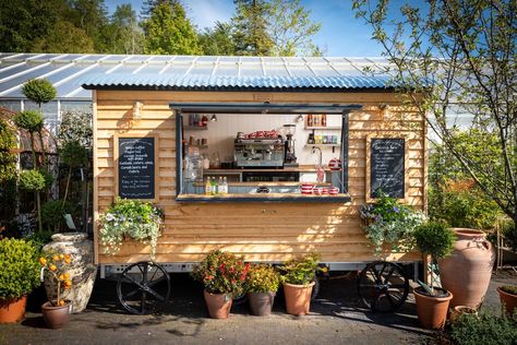 Shepherds Hut For Sale, Foodtrucks Ideas, Shepherds Huts, Shepherd Huts, Mobile Coffee Shop, Coffee Trailer, Small Cottage Homes, Coffee Truck, Cafe Shop Design