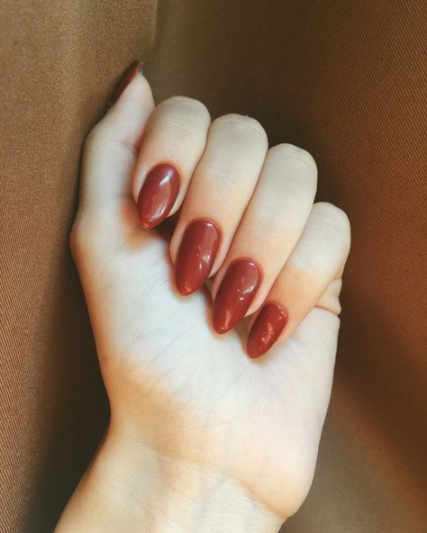 Clay Red Nails, Rusty Red Nails, Rust Red Nails, Brick Red Nails, Rust Colored Nails, Rust Nails Design, Rust Orange Nails, Red Brown Nails, Rust Nails