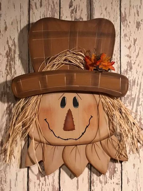 Primitive Fall Scarecrow Face Painting Scarecrow Faces, Wooden Porch Decorations, Cute Scarecrow Faces, Painted Scarecrow Faces, Wooden Scarecrow Faces, Scarecrow Faces Pattern Printable Free, Scarecrow Faces Painted, Wood Scarecrow Ideas, Scarecrow Faces Painted On Wood