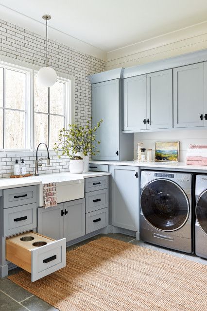 Transitional Laundry Room, Stylish Laundry Room, Dream Laundry Room, Basement Laundry, Laundry Room Closet, Laundry Room Sink, Show House, Laundry Room Layouts, Farmhouse Laundry