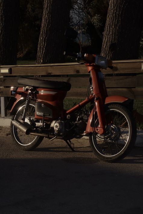 A vintage red motorbike or moped in the shade on a soft glowy autumn day Aesthetic Motorcycle, Vintage Motorbike, Motorcycle Vintage, Vintage Instagram, Autumn Aesthetic, Instagram