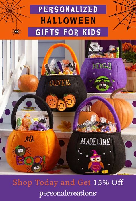 Trick Or Treat Bag Ideas, Treat Bag Ideas, Custom Halloween Bags, Personalized Treat Bags, Personalized Halloween Bags, Personalized Halloween Gifts, Dulces Halloween, Halloween Supplies, Adornos Halloween