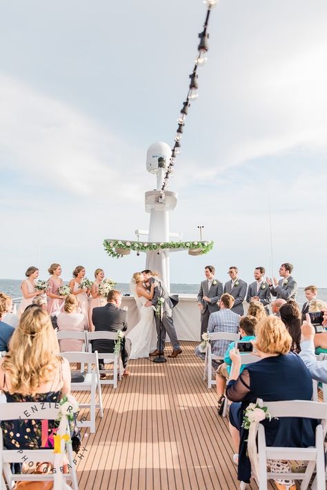 Boat Wedding Reception Yachts, Yacht Wedding Ceremony, Yacht Starship Wedding, Wedding On Boat, Boat Wedding Decorations, Yacht Wedding Ideas, Yacht Wedding Reception, Isle Decorations, Sailboat Wedding