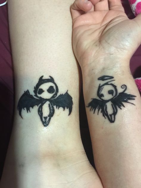 Mother daughter tattoos Mother Tattoos For Children, Maching Tattoos, Pagan Tattoo, Father Daughter Tattoos, Mom Daughter Tattoos, Matching Friend Tattoos, Monster Tattoo, Bestie Tattoo, Goth Tattoo