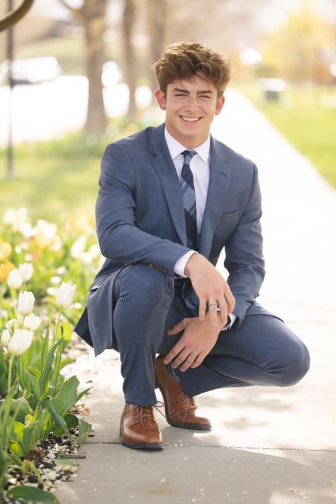 Posing Men For Portraits, Brother And Sister Senior Photo Ideas, Dressy Senior Pictures For Guys, Prom Boy Poses, Prom Photos Single Guys, Individual Prom Poses Male, Solo Prom Pics Boys, Men Prom Poses, Boys Prom Picture Ideas