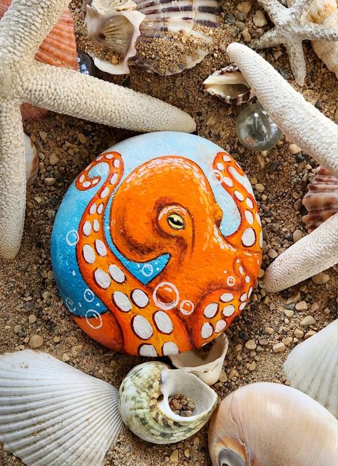 Turtle Painted Rocks, Beach Rock Art, Palm Frond Art, Sea Turtle Painting, Pottery Display, Octopus Painting, Diy Rock Art, Painted Rock Animals, Happy Stones