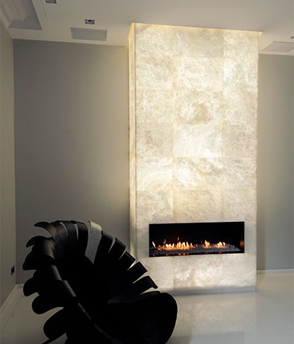 Contemporary Fireplace Designs, Modern Classic Interior, White Marble Design, Stone Wall Design, Fireplace Built Ins, Farmhouse Fireplace, Bedroom Fireplace, Contemporary Fireplace, Marble Wall