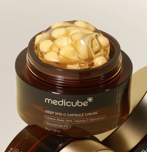 Dont walk RUN!!! Medicube Deep Vitamin C Golden Boba Capsule Face Moisturizer. This cream will enhance the delivery of Vitamin C into your skin. After 4 weeks of use this cream with improve spots and uneven skin tone by 20.1% Medicube Skin Care, Bougie Closet, Cloud Skin, Skin Shine, Korean Skin Care, Summer 2025, Glowing Skincare, Hygiene Products, Facial Skin Care Routine