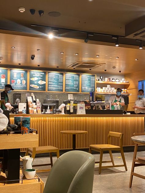 Starbucks Cafe Interior, Starbucks Interior, Breakfast Bagels, Small Cafe Design, Bakery Decor, Clinic Interior Design, Cafe Shop Design, Design Restaurant, Small Cafe