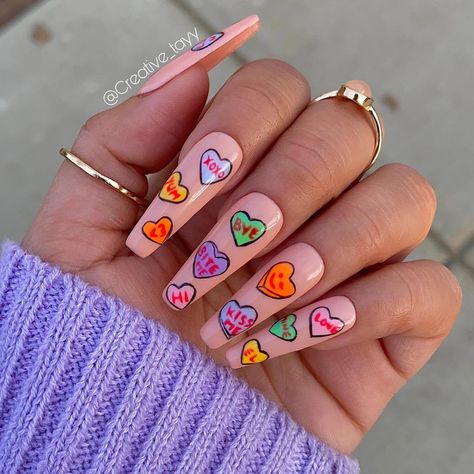 Candy Heart Nail Designs, Candy Heart Nails Acrylic, Valentines Candy Nails, Valentines Day Nails Candy Hearts, Valentine Candy Heart Nails, Sweetheart Candy Nails, Candy Heart Nail Art, Sweet Heart Nails, Conversation Heart Nails