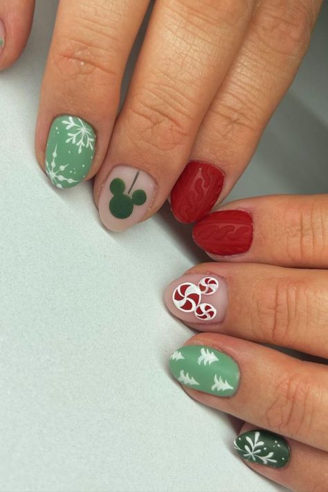 christmas nail designs, christmas nail art, christmas nail ideas, christmas nail design, christmas nails 2021, christmas nails acrylic, christmas nails simple, christmas nails design, christmas nails 2022, christmas nails idea, christmas nails easy, christmas nails art, christmas nails red, christmas nail acrylic, christmas nail ideas acrylic, christmas nail 2022, christmas nail art design, christmas nail art designs Disney World Christmas Nails, Xmas Disney Nails, Christmas Light Nail Designs, Disney Christmas Nail Art, Christmas Movie Nails, Mickey Mouse Christmas Nails, Xs Nails, Christmas Character Nails, Disney Holiday Nails