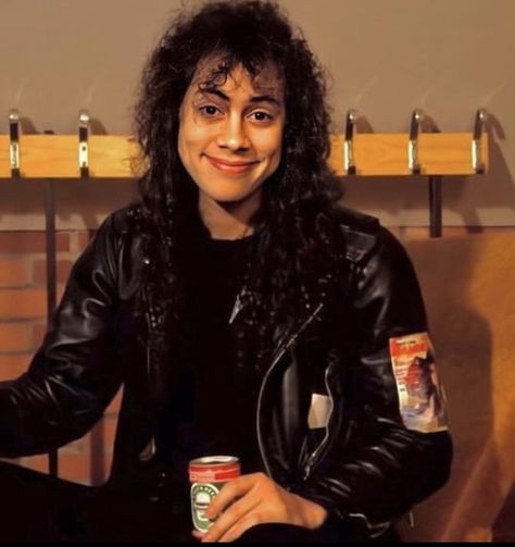 Kirk Hammett 80s, Curco Vein, Kirk Hammet, Metallica Concert, Kirk Metallica, Masc Fashion, Kirk Hammett, That Smile, Cute Smile