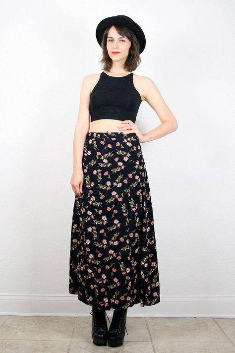 Vintage Chic Outfits, 90s Skirt, Skirt Outfits Summer, Billie Lourd, Grunge Skirt, Outfit Grunge, Long Skirt Outfits, Trendy Sewing, Dressing Style