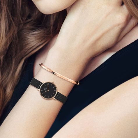 Ladies Daniel Wellington Petite Ashfield Black Dial Watch Black Watch Outfit Women, Dw Watch Women, Daniel Wellington Watch Women, Daniel Wellington Petite, Watches Women Black, Dream Necklace, Watches Logo, Sneaker Outfits, Daniel Wellington Watch