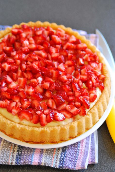 Fruit Flan Recipe, Flan Cakes, Custard Flan, Strawberry Flan, Fruit Sponge Cake, Fruit Flan, Mexican Desserts, French Tart, Flan Cake