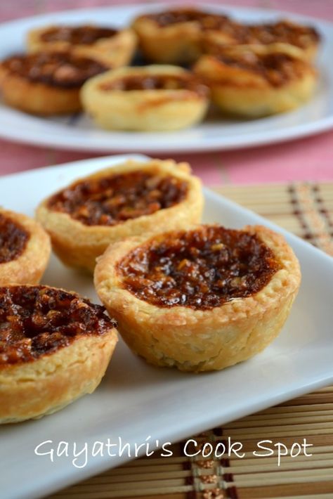 Eggless Butter Tarts Pecan Tarts Mini, Pecan Tarts Recipe, Mini Tart Recipes, Egg Free Desserts, Joy Of Baking, Tartlets Recipe, Mini Tarts, Tart Dough, Pecan Tarts