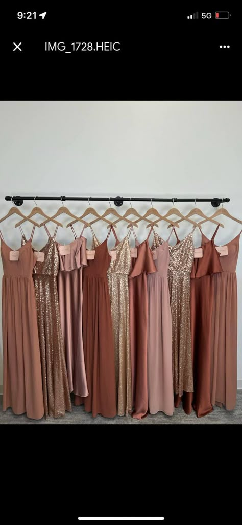 Rose Gold Bridesmade Dresses, Desert Rose And Gold Wedding, Rose Gold Champagne Bridesmaid Dresses, Cinnamon Rose And Gold Wedding, Champagne Rose Gold Bridesmaid Dresses, Rose Gold Dresses Bridesmaid, Rose Gold Christmas Wedding, Dessert Rose Bridesmaid Dresses, Dessert Rose Wedding