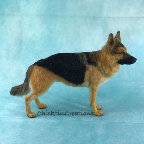 I Needle Felt German Shepherds From Wool Needle Felted German Shepherd, Sewing Plush, Needle Felting Animals, Felting Diy, Felted Dog, Needle Felting Diy, Needle Felted Dog, Felt Dogs, Needle Felting Projects