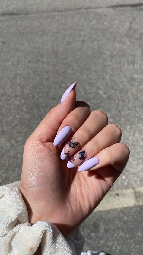 Purple Butterfly Nails, Butterflies Nails Acrylics, Butterflies Nails, Arrow Nails, Burberry Nails, Butterfly Nail Designs, Purple Acrylic Nails, Chanel Nails, Butterfly Nails