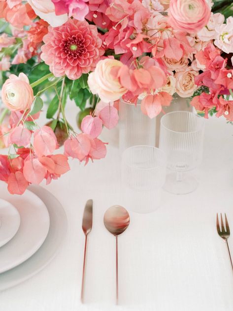 Striking modern wedding ideas inspired by the Bougainvillea bloom | Los Angeles Wedding Inspiration | Gallery | Item 62 Bougainvillea Wedding, Modern Wedding Ideas, Modern Flatware, Ethereal Aesthetic, Boda Mexicana, Luxury Tableware, Los Angeles Wedding, Wedding Southern California, Wedding Los Angeles