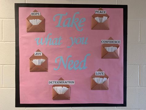 Interactive Interactive Elementary Bulletin Boards, Interactive Posters For School, Ra Bulletin Boards Community, Anatomy Bulletin Board Ideas, Interactive Poster Ideas, Interactive Ra Boards, Dorm Hallway Decorations, Medical Bulletin Board Ideas, Dorm Hall Decorations