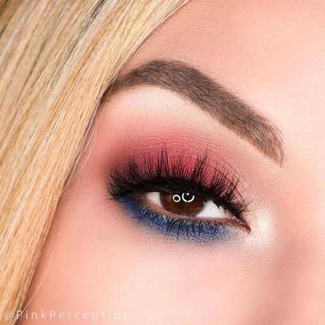 4th Of July Makeup Looks, Patriotic Makeup, Red Eyeshadow Look, July Makeup, 4th Of July Makeup, Make Up Kits, Usa Makeup, Holiday Makeup Looks, Bridal Eye Makeup