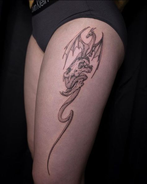 Edgy Dragon Tattoo, Dragon Tattoo Bicep, Dragon Tattoos Designs, Wyvern Tattoo, Dragon Tattoo Leg, Dragon Thigh Tattoo, Black Dragon Tattoo, Tattoos Dragon, Small Dragon Tattoos