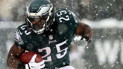 Eagles Football Desktop Wallpaper | Best NFL Wallpapers Eagles Wallpaper, Philadelphia Eagles Wallpaper, Lesean Mccoy, Football Run, Eagles Team, Philadelphia Eagles Football, Carson Wentz, Eagles Nfl, Eagles Football