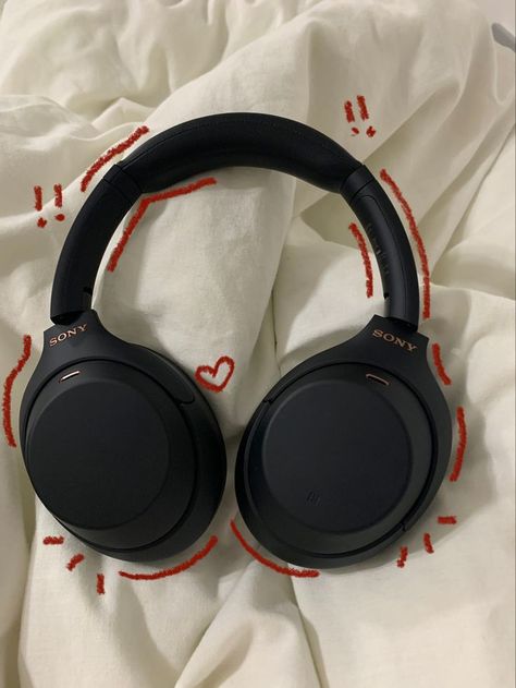 Sony Headphones Wh1000xm4 Aesthetic, Sony Wh 1000 Xm4 Aesthetic, Over Ear Headphones Aesthetic, Sony 1000xm4, Xm4 Sony, Sony Wh 1000 Xm4, Sony Headphones Aesthetic, Overhead Headphones, Headphones Sony