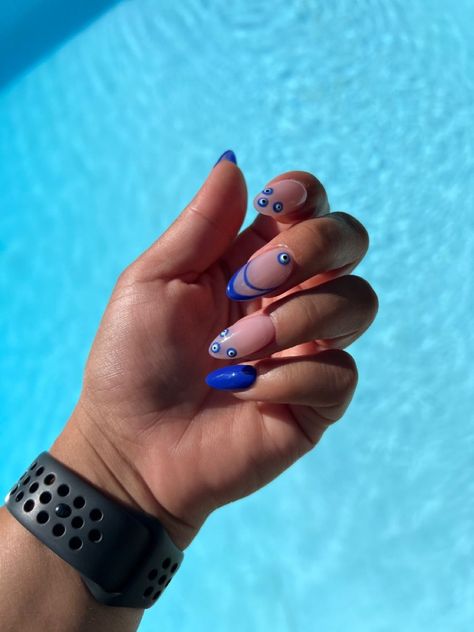 Acrylic nails with evil eye (or nazarnail art Holiday Nails Summer Turkey, Third Eye Nails Acrylic, Almond Nails Designs Evil Eye, Turkish Eye Nail Art, Evil Eye Nails Almond Shape, Turkey Nails Acrylic, Turkey Holiday Nails, Greek Themed Nails, Evil Eye Almond Nails