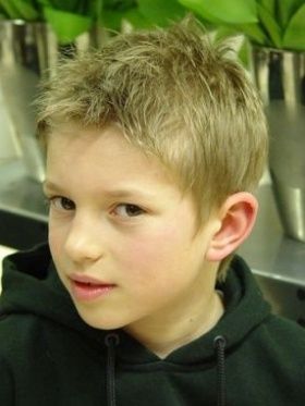 I like the sideburns and taper on sides and back, but top too short. Kids Haircut Styles, Old Haircut, Hairstyles For School Boy, Kid Boy Haircuts, Kids Short Haircuts, Boy Hairstyle, Boys Haircut Styles, Kids Haircuts