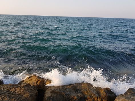 ~Crystal blue waves hitting the rocks~ Dark Sea, Crystal Blue, Blue Waves, The Rock, Moon, Wine, Crystals, Water, Blue