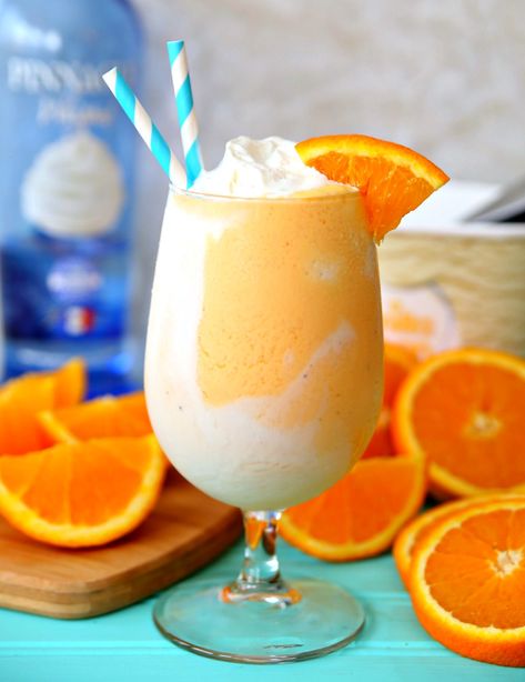 It’s creamy, it’s refreshing, it’s full of orange flavor, it’s a dessert, it’s a cocktail – it’s a Boozy Orange Creamsicle Float!  This delicious cocktail recipe is the perfect summer treat.  During these hot summer months we make milkshakes and ice cream floats almost every night.  Well, this week I thought it would be fun...Read More » Creamsicle Float, Creamsicle Drink, Whipped Cream Vodka, Best Thanksgiving Side Dishes, Resep Smoothie, Jello Shot, Liquor Drinks, Boozy Drinks, Orange Soda