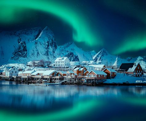 Norway Winter, Aurora Lights, Northern Lights Norway, Norway Travel, Tromso, Countries To Visit, The Northern Lights, Dream Travel Destinations, The Aurora