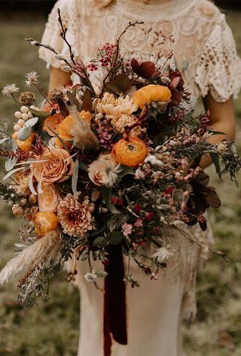 Bohemian Wedding Bouquets That Are Totally Chic ★ bohemian wedding bouquets dark bouquet kelsielowphotography Bohemian Wedding Bouquet, Boho Wedding Bouquet, Rustic Wedding Bouquet, Fall Wedding Bouquets, Fall Wedding Flowers, Wedding Winter, Orange Wedding, Wedding Boho, Wedding Forward