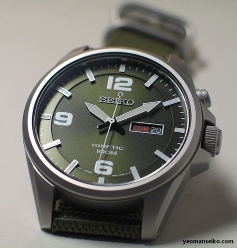 Photos of Seiko Kinetic – SMY141P1 – Yeoman's Watch Review Seiko Kinetic, Seiko Mod, Wear Watch, Metallic Mesh, Hobbies For Men, Men's Watches Luxury, Timex Watches, Watch Review, Nato Strap