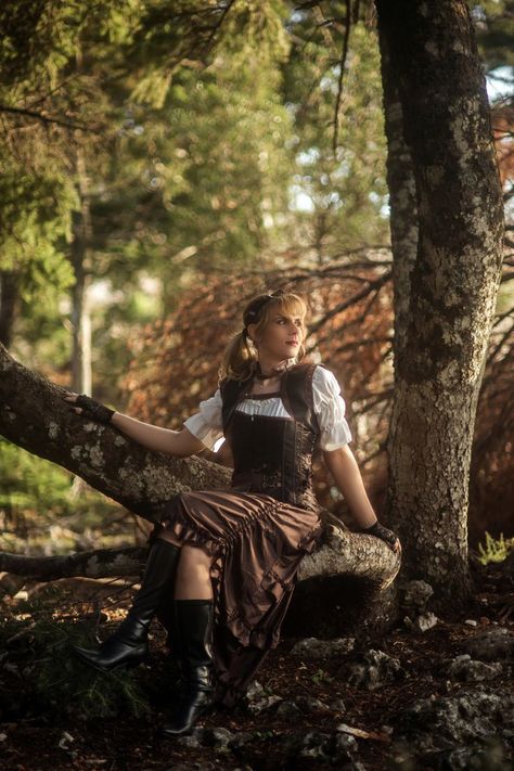 Steampunk Photoshoot 2. Model: Katherine Reilly, Photoshoot by Giannis Gigourtsis Goth Instagram, Steampunk Photoshoot, Shooting Photo, Instagram Aesthetic, Photo Shoot, Instagram