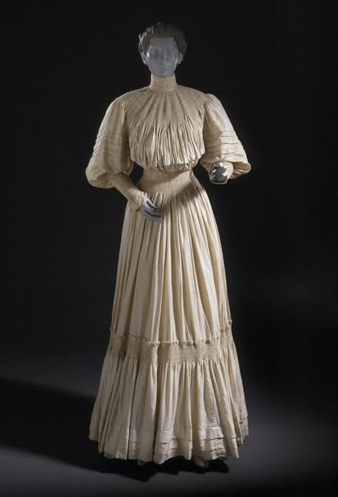 Woman's Dress | LACMA Collections Edwardian Gowns, Old Dress, 1900s Fashion, 1910s Fashion, Ladies Day Dresses, Aesthetic Dress, 20th Century Fashion, Edwardian Dress, Victorian Clothing