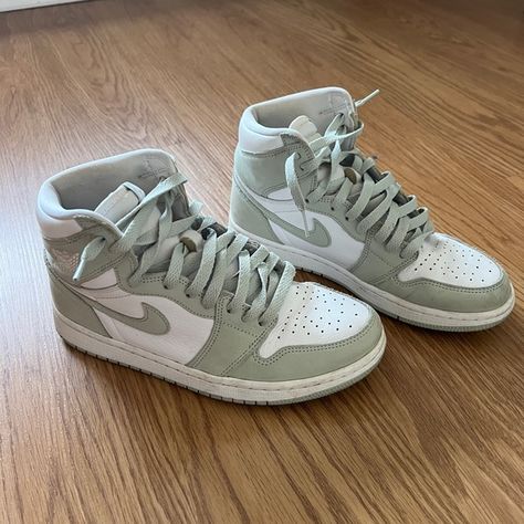 Nike Women’s Air Jordan 1 Retro OG Seafoam Sneakers Aestehtic Shoes, Air Jordan Seafoam, Jordan Seafoam, Best Shoes For Women, Girls Shoes Teenage, Shoes For School, Custom Painted Shoes, Jordan Shoes Retro, Pretty Shoes Sneakers