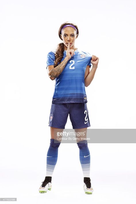 United States National Soccer team member, Sydney Leroux is photographed for Sports Illustrated on May 2, 2015 in Newport Beach, California. COVER IMAGE. Individual Soccer Pictures, Media Day Poses Soccer College, College Soccer Media Day Poses, Soccer Media Day Poses, Soccer Media Day, Soccer Portraits, Soccer Photoshoot, Soccer Photography Poses, Soccer Shooting