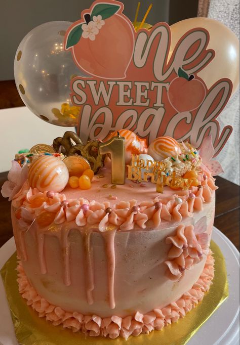 Peach Themed Cake Birthday Parties, One Sweet Peach Birthday Cake, Sweet As A Peach Cake, Peach Theme Cake Smash, Sweet As A Peach First Birthday Cake, Sweet As A Peach First Birthday Decor, Led Lights Wedding, Starburst Light, Peach Cake