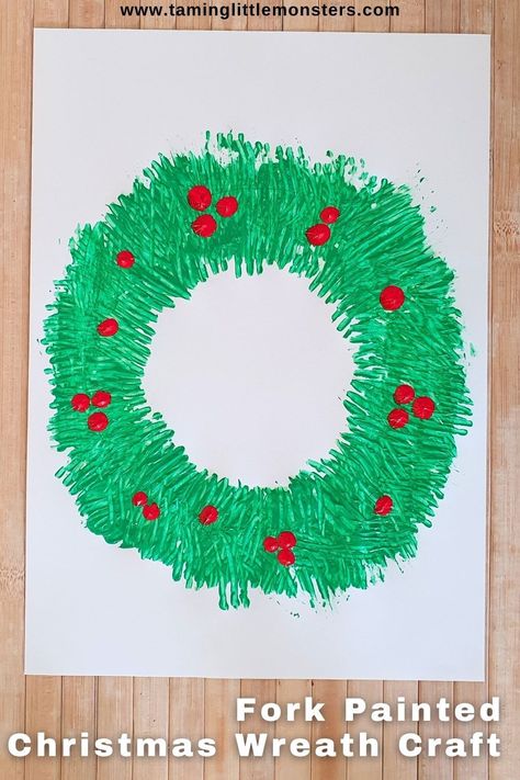 Easy Fork Painted Christmas Wreath Craft for Kids. A fun art and craft activity to try this holiday season. Perfect for toddlers and preschoolers. #christmas #artsandcrafts #toddler #preschool Fork Painted Wreath, Wreath Crafts For Kids, Painted Christmas Wreath, Easy Art And Craft, Craft Activities For Toddlers, Fun Holiday Crafts, Christmas Tree Printable, Christmas Wreath Craft, Fun Christmas Activities