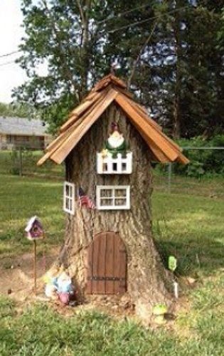 Turn a tree stump into a “gnome home,” or fairy garden. | 41 Cheap And Easy Backyard DIYs You Must Do This Summer Easy Backyard Diy, Gnome Home, Easy Backyard, Fairy Tree, Gnome House, Garden Edging, Chelsea Flower Show, Tree Stump, Gnome Garden