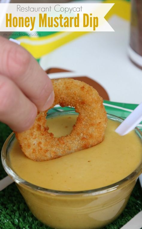 Easy Football Party Food, Honey Mustard Pretzels, Honey Mustard Dip, Honey Mustard Recipes, Mustard Dip, Honey Mustard Dipping Sauce, Homemade Honey Mustard, Mustard Dipping Sauce, Restaurant Copycat