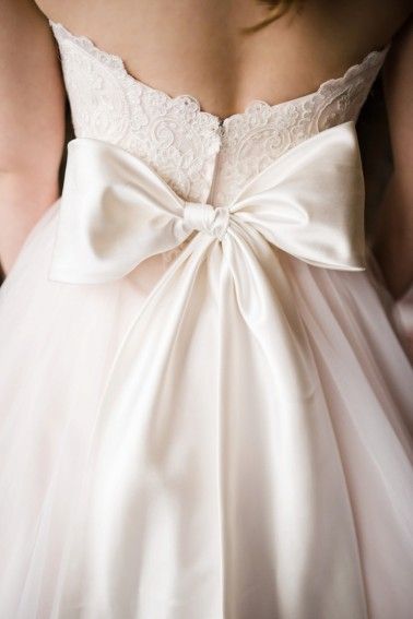 Fairy Tale Inspired Lavender Wedding Ideas | Beautiful Bow Wedding Dress | Everlasting Love Photography Wedding Dresses With Bows On Back, Satin Bow Wedding Dress, Wedding Dress Bow On Back, Wedding Dress Bows, Wedding Dress With Big Bow, Dress Bow Back, Lavender Wedding Ideas, Wedding Dress Bow, Wedding Dress With Bow