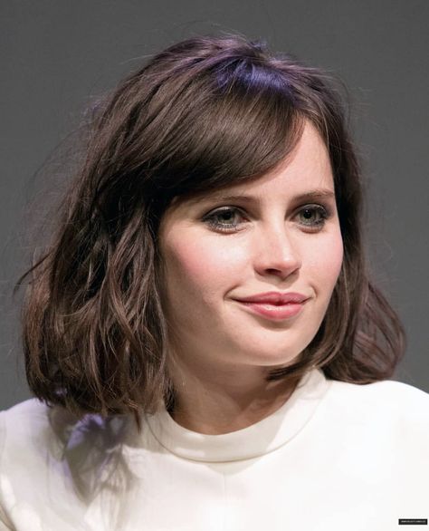 Stephen Hawking Young, Felicity Rose Hadley Jones, Young Romance, Social Topics, Everything Is Temporary, Felicity Jones, English Actresses, Stephen Hawking, Instagram Beauty