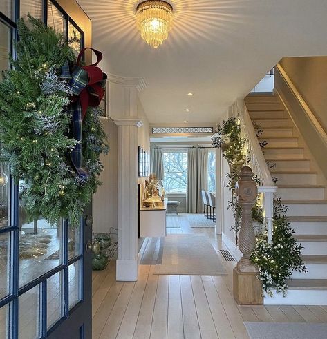 Stairs And Hallway Ideas, Winter House Exterior, Entrance Hall Decor, Pouring Rain, Dream Kitchens Design, Hallway Designs, Hallway Design, Dream House Rooms, Home Entrance Decor