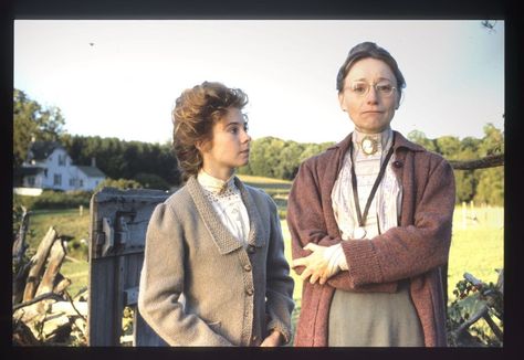 Sullivan Entertainment on Instagram: “Happy Birthday to Rosemary Dunsmore! Our "Katherine, with a K" in Anne of Green Gables and Aunt Abigail in Road To Avonlea! . . .…” Marilla Cuthbert, Colleen Dewhurst, Anne Of Windy Poplars, Diana Barry, Megan Follows, Anne Of Avonlea, Catherine De Medici, Tony Award, Anne Shirley