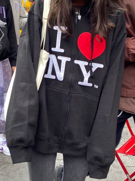 I Love New York Shirt Outfit Aesthetic, Nyc Souvenirs, Ny Hoodie, I Heart New York, Y2k New York, New York Sweatshirt, Nyc Baby, New York Aesthetic, I Love New York